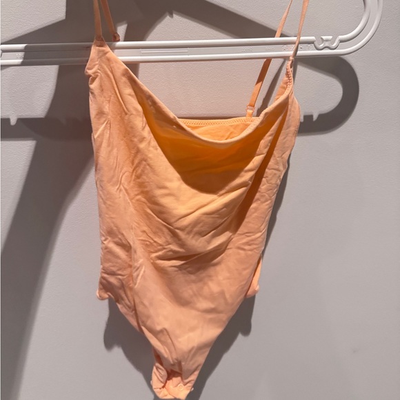 Skims fits everybody cami bodysuit - xxs - limited color：nectar - Picture 1 of 7